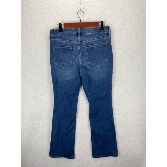 Old Navy Kicker Bootcut Jeans Women’s Size 6 Long Blue Mid Rise Medium Wash - Picture 6 of 7